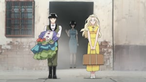 Imagem promocional do episódio 11 de Kowloon Generic Romance, com destaque para os personagens principais em momento tenso.